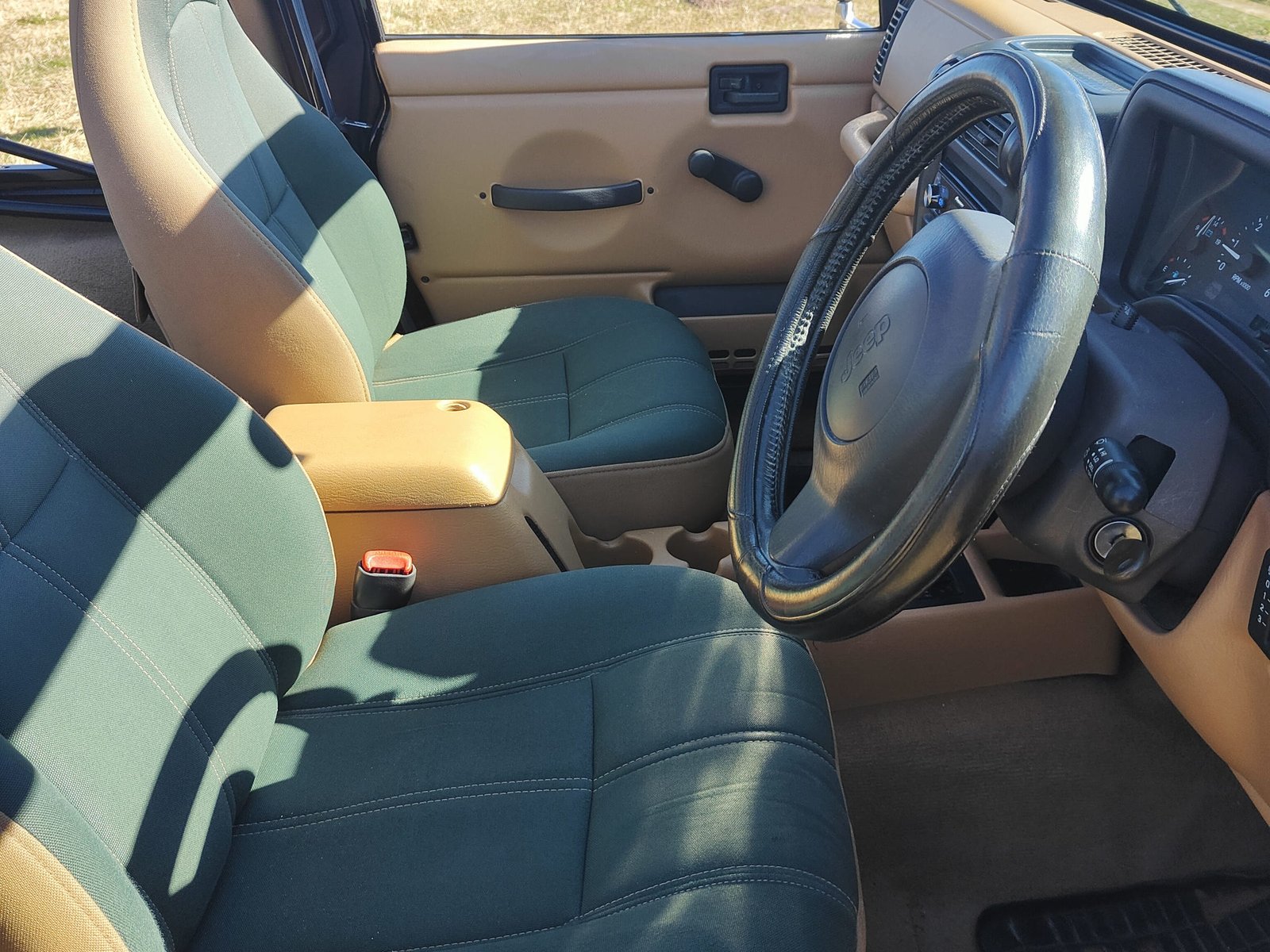 Jeep Wrangler 4.0 4WD Manual, 177hp, 1998