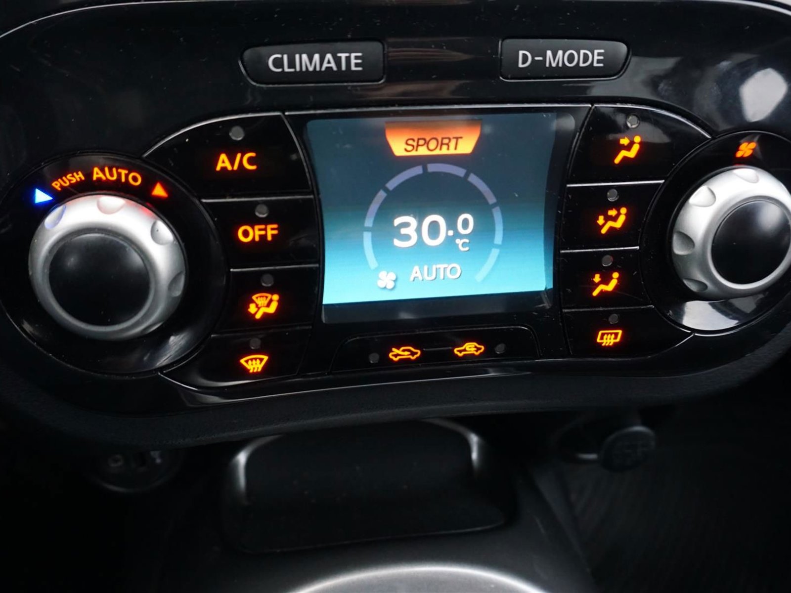 Nissan Juke 1.6 Manual, 117hp, 2011