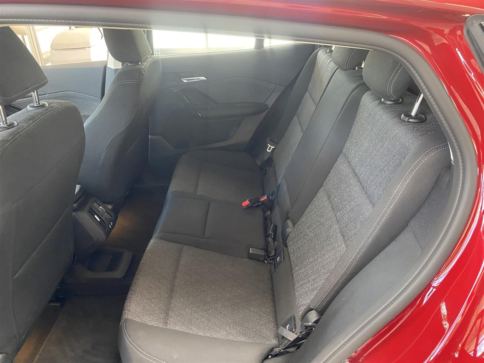 BMW iX2 eDrive20, 204ps, 2025