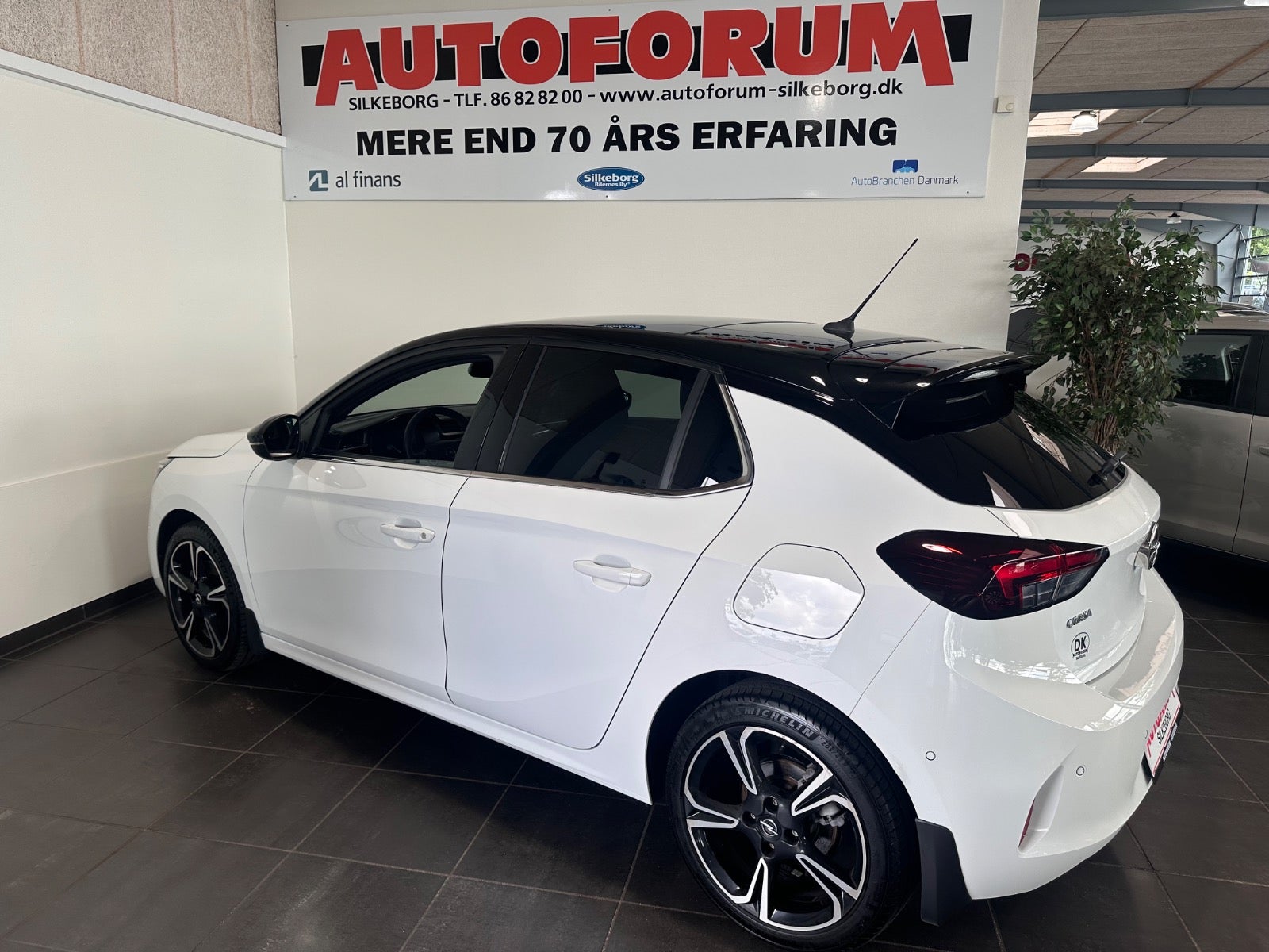Opel Corsa 1.2 Turbo Automatic, 100hp, 2023