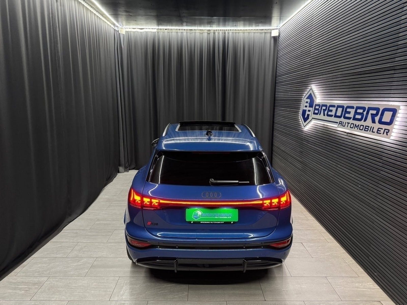 Audi Q6 e-tron quattro, 388ps, 2024