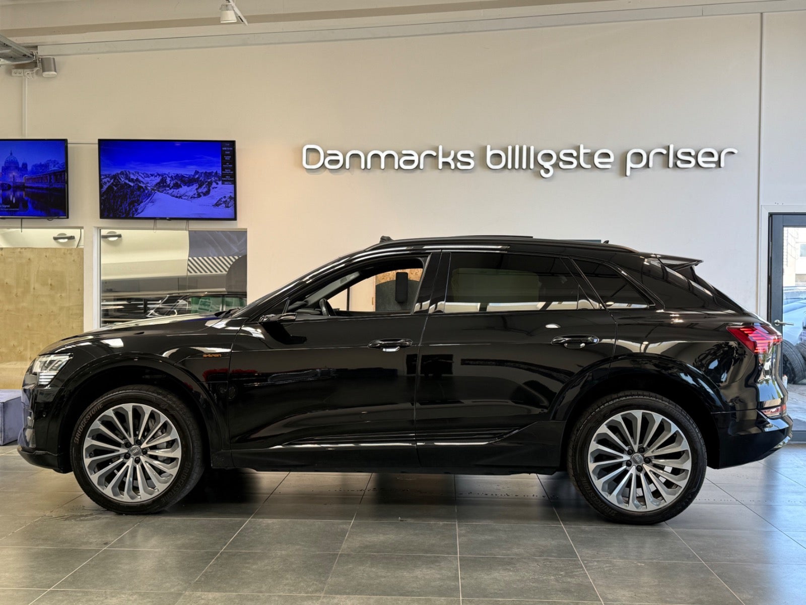 Audi e-tron 55 quattro, 408ps, 2020