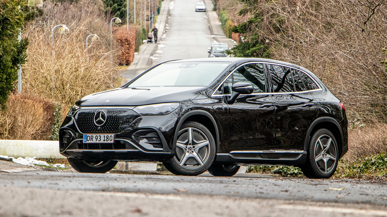 Anmeldelse og test af Mercedes EQE SUV 350 4MATIC