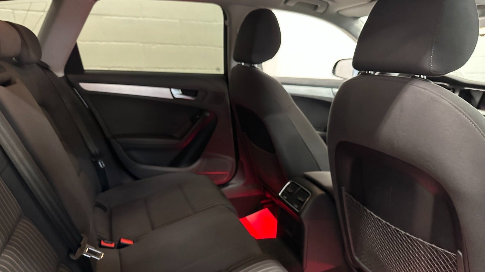 Audi A4 Avant 2.0 TDI DPF Multitronic, 177ps, 2013