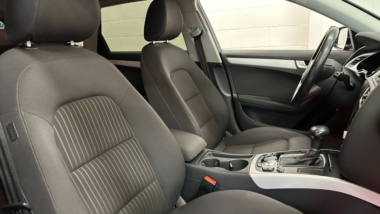 Audi A4 Avant 2.0 TDI DPF Multitronic, 177ps, 2013