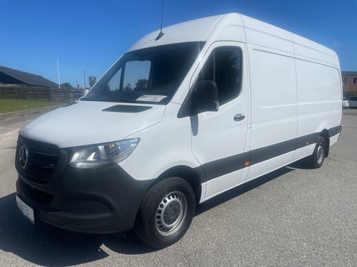 Mercedes-Benz Sprinter