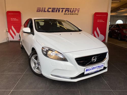 Volvo V40 1,6 D2 115 Kinetic aut.